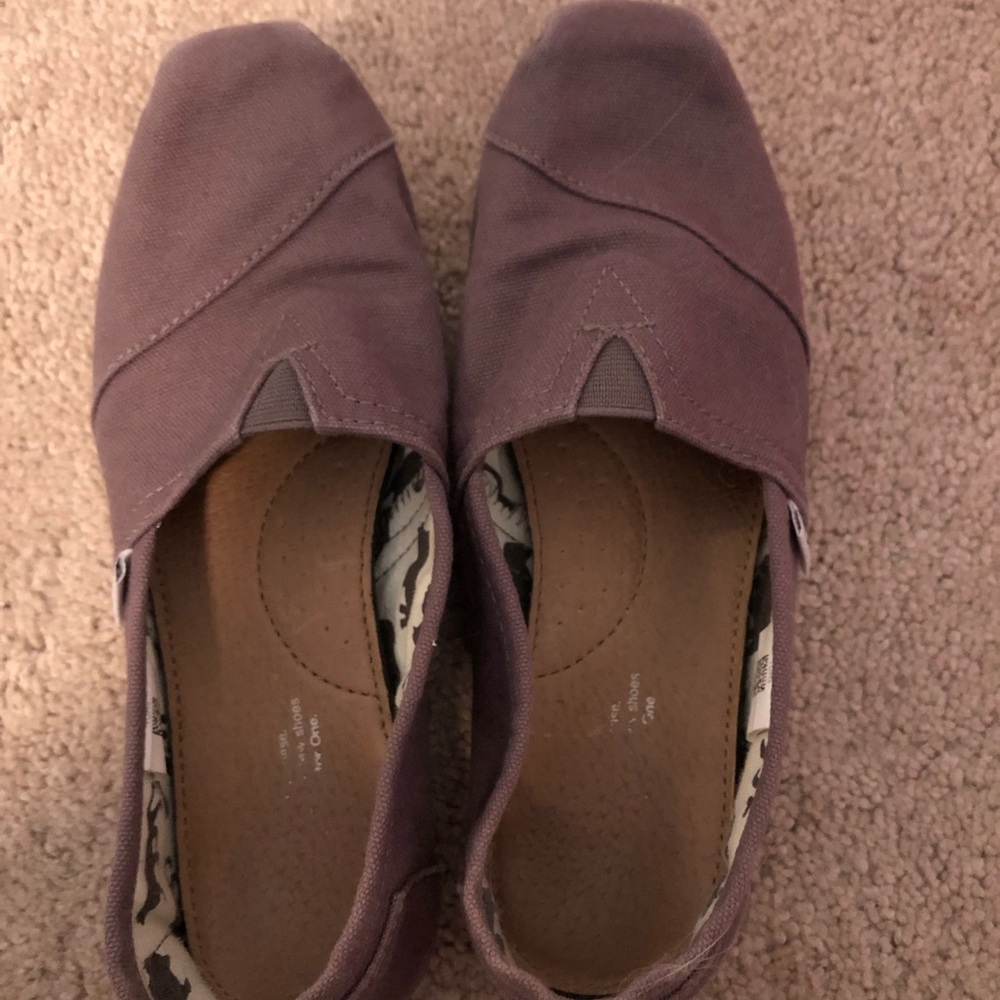 Toms